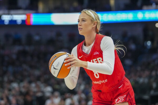 Sophie Cunningham playing for Phoenix Mercury in WNBA game